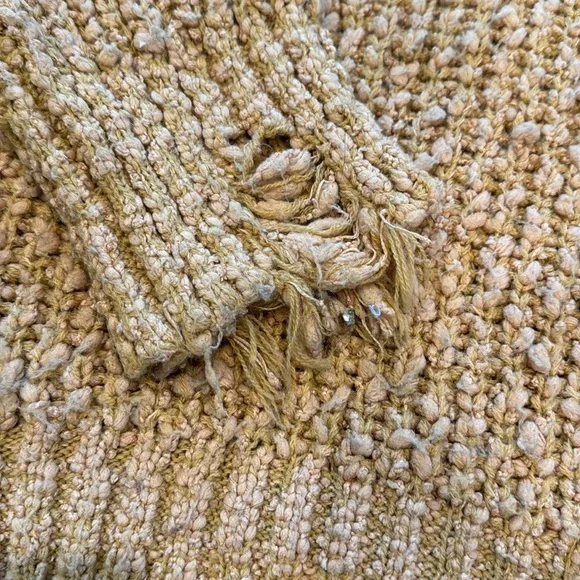 Wish list, distressed, knit sweater - Picture 3 of 6